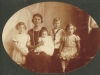 islay-molteno-w-her-four-eldest-l-to-r-pamela-loveday-ian-dierdre-1924