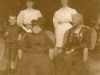 bob-buchanan-with-his-mother-elsie-buchanan-nee-lindley-and-nenie-lindley-1910