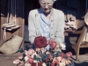 lolomarik-Margaret-murray-arranging-roses-from-the-farm