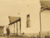 kathleen-murray-in-front-of-her-new-house-palmiet-river-elgin-early-1920s