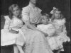 lucy-molteno-nee-mitchell-with-lucy-john-and-carol-cape-town-1905